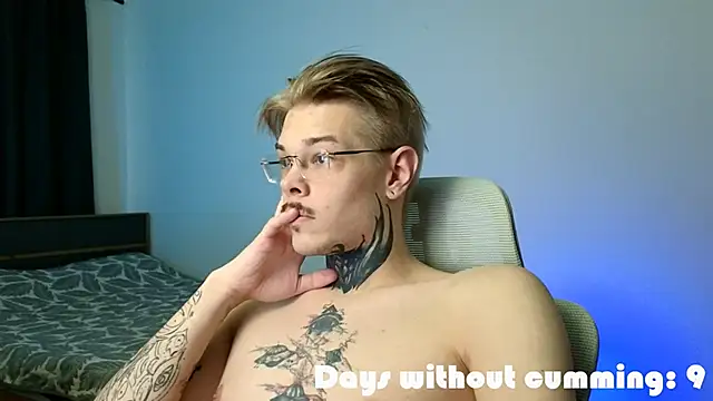 DENIS HERE online show from 04-28-26, 02:22