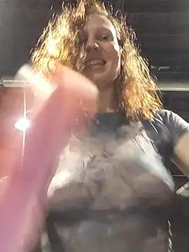 Exhibitionsplit online show from 03-04-26, 10:49