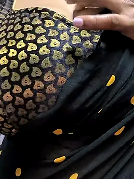 Snapshot of Shreya727 chatting on 01-12-26, 10:31 Shreya727 online show from 01-12-26, 10:31