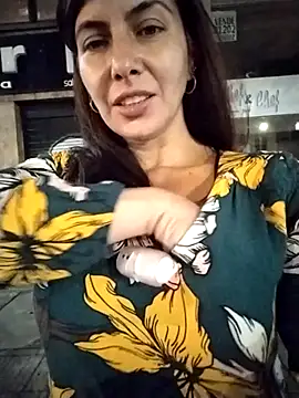 Snapshot of scarlett_moore chatting on 02-23-25, 11:58 scarlett moore online show from 02-23-25, 11:58