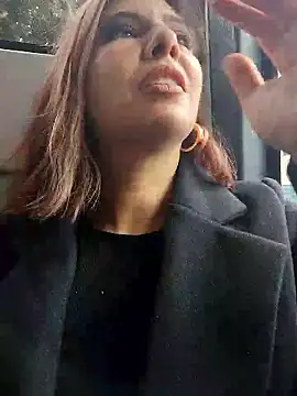 Snapshot of scarlett_moore chatting on 09-27-25, 02:00 scarlett moore online show from 09-27-25, 02:00