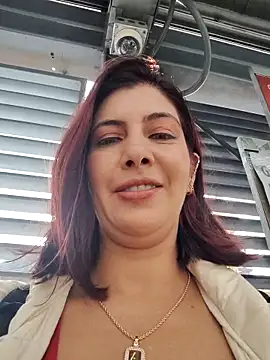 Snapshot of scarlett_moore chatting on 10-27-25, 02:10 scarlett moore online show from 10-27-25, 02:10