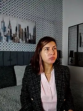 Snapshot of scarlett_moore chatting on 11-14-25, 02:27 scarlett moore online show from 11-14-25, 02:27