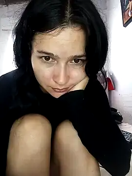 Snapshot of EmilySwaan chatting on 12-01-24, 07:36 EmilySwaan online show from 12-01-24, 07:36