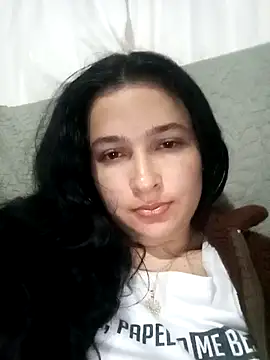 Snapshot of EmilySwaan chatting on 12-20-24, 03:25 EmilySwaan online show from 12-20-24, 03:25