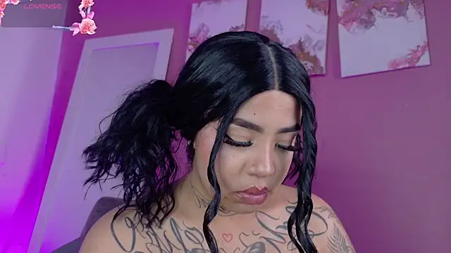 foxxy-lov3 online show from 04-27-26, 01:42