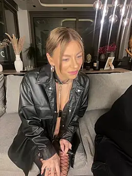 Snapshot of SexOnMyLvL chatting on 02-11-25, 09:46 SexOnMyLvL online show from 02-11-25, 09:46