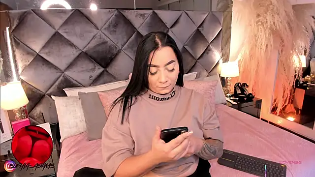 sofhiaa adaams online show from 09-15-25, 10:32