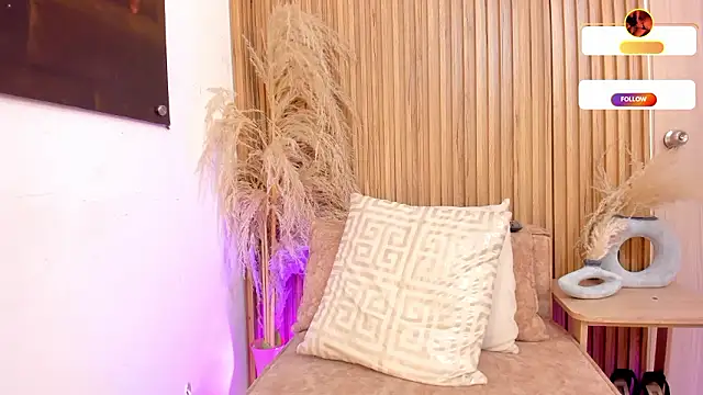 sofhiaa adaams online show from 02-19-26, 10:50