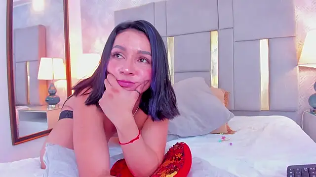 Snapshot of Camilaa_Sanchez_ chatting on 01-11-25, 03:52 Camilaa Sanchez online show from 01-11-25, 03:52