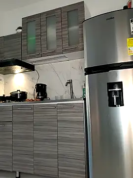 Lia Hurley online show from 02-26-25, 04:35