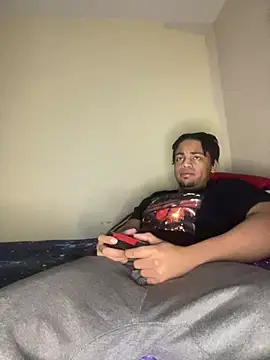 Snapshot of Elgrazonamor chatting on 02-22-25, 01:33 Elgrazonamor online show from 02-22-25, 01:33