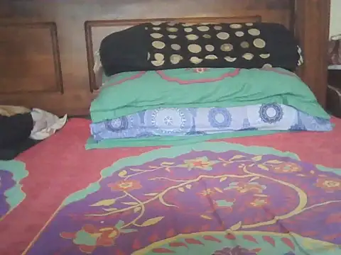 Nuttysub online show from 10-30-25, 01:40