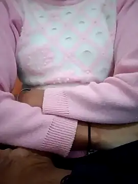 Snapshot of Mangla_Bhabhi chatting on 02-08-25, 03:08 Mangla Bhabhi online show from 02-08-25, 03:08