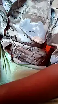 Snapshot of Mangla_Bhabhi chatting on 03-23-25, 07:09 Mangla Bhabhi online show from 03-23-25, 07:09