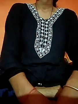 Snapshot of Mangla_Bhabhi chatting on 09-24-25, 12:14 Mangla Bhabhi online show from 09-24-25, 12:14