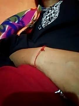 Snapshot of Mangla_Bhabhi chatting on 10-07-25, 01:14 Mangla Bhabhi online show from 10-07-25, 01:14