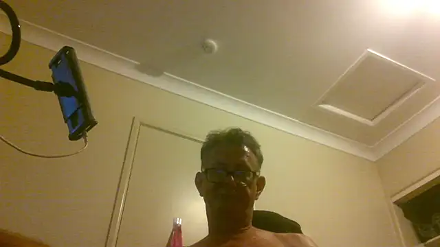 Snapshot of butseriouslykahnt chatting on 01-21-25, 06:45 butseriouslykahnt online show from 01-21-25, 06:45