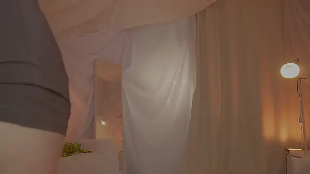 Snapshot of arizonasunrise chatting on 03-09-26, 08:24 arizonasunrise online show from 03-09-26, 08:24