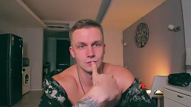 Samuel Andrew online show from 09-30-25, 04:39