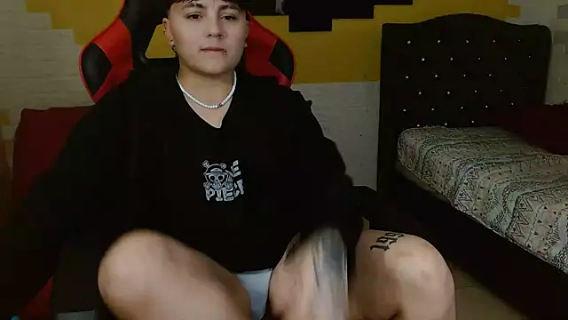 isabeautyx19 online show from 12-04-25, 04:22