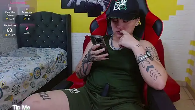 isabeautyx19 online show from 03-11-26, 03:01