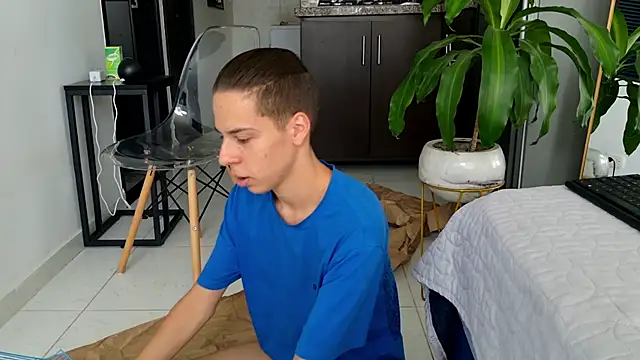 grey   27 online show from 02-18-25, 05:31