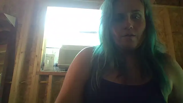 stellaquinn1775 online show from 12-19-25, 08:49