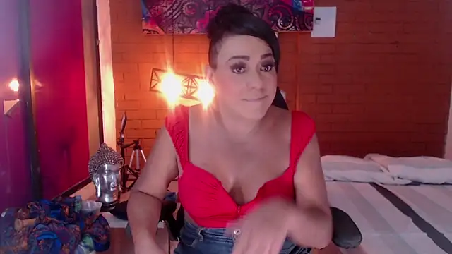 Snapshot of Khatalina_hott chatting on 01-18-25, 02:03 Khatalina hott online show from 01-18-25, 02:03