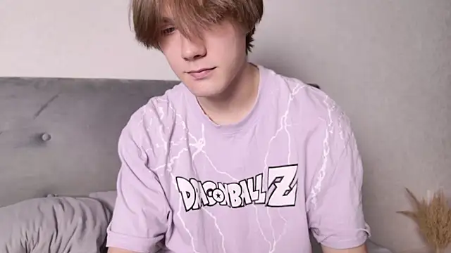 Snapshot of callmenineoneseven chatting on 10-01-25, 07:20 callmenineoneseven online show from 10-01-25, 07:20