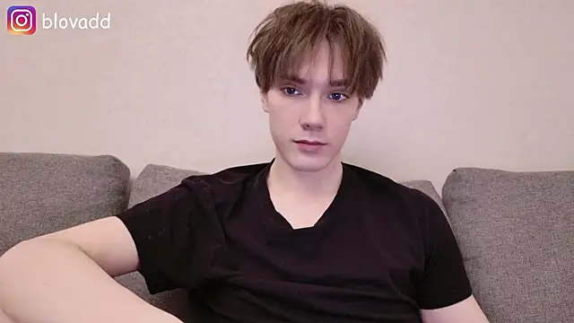 Snapshot of callmenineoneseven chatting on 02-20-26, 08:42 callmenineoneseven online show from 02-20-26, 08:42