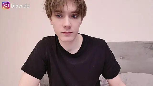 Snapshot of callmenineoneseven chatting on 02-25-26, 05:17 callmenineoneseven online show from 02-25-26, 05:17