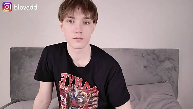 Snapshot of callmenineoneseven chatting on 02-27-26, 04:45 callmenineoneseven online show from 02-27-26, 04:45