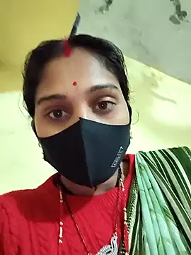 Snapshot of Hi_Radhika chatting on 02-04-25, 12:29 Hi Radhika online show from 02-04-25, 12:29