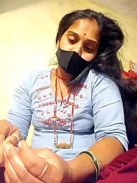 Snapshot of Hi_Radhika chatting on 02-25-25, 05:15 Hi Radhika online show from 02-25-25, 05:15