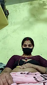 Snapshot of Hi_Radhika chatting on 03-08-25, 05:43 Hi Radhika online show from 03-08-25, 05:43