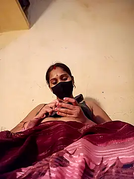 Snapshot of Hi_Radhika chatting on 03-11-25, 05:46 Hi Radhika online show from 03-11-25, 05:46