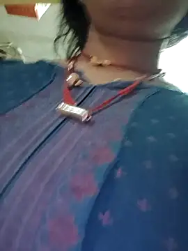 Snapshot of Hi_Radhika chatting on 03-22-25, 01:30 Hi Radhika online show from 03-22-25, 01:30