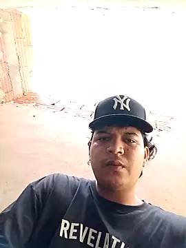 Snapshot of yoryisexi chatting on 10-13-25, 12:16 yoryisexi online show from 10-13-25, 12:16