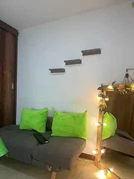 Snapshot of alexa_joonesofficial chatting on 03-18-25, 02:25 alexa joonesofficial online show from 03-18-25, 02:25