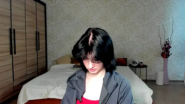 JulisSweet online show from 01-26-25, 01:58