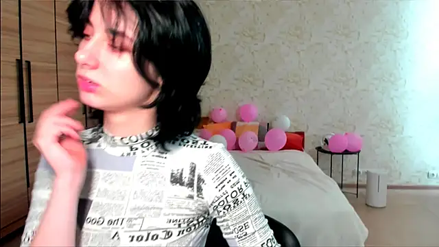 JulisSweet online show from 02-15-25, 07:27