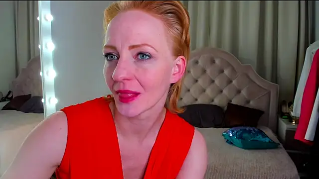 Snapshot of SquirtyAlisa chatting on 02-21-25, 01:33 SquirtyAlisa online show from 02-21-25, 01:33