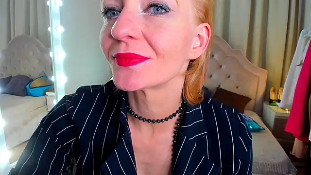 Snapshot of SquirtyAlisa chatting on 02-24-25, 08:36 SquirtyAlisa online show from 02-24-25, 08:36