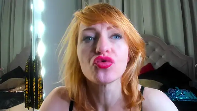 Snapshot of SquirtyAlisa chatting on 10-09-25, 03:10 SquirtyAlisa online show from 10-09-25, 03:10