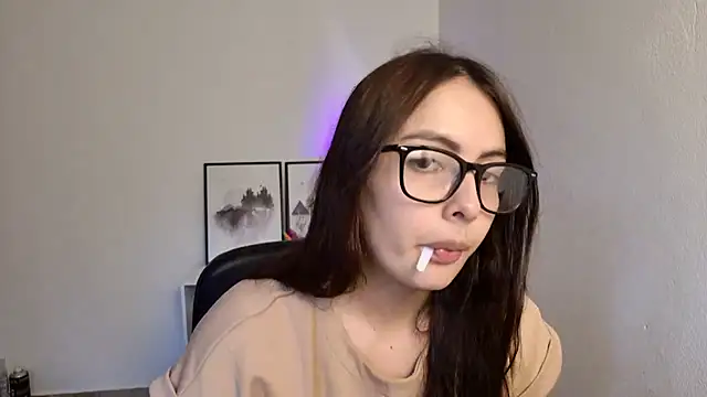 lalawhitte online show from 07-18-26, 04:33