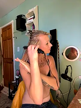 Cutetrans90 online show from 10-20-25, 05:13