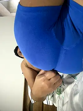 Snapshot of jahn2146 chatting on 10-16-25, 11:11 jahn2146 online show from 10-16-25, 11:11