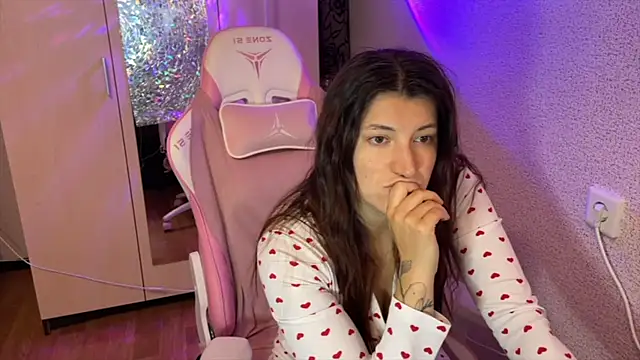 Katrin  kiss online show from 04-13-26, 03:06