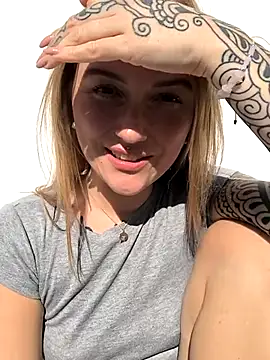 Goldloeckchen159 online show from 11-15-25, 12:56